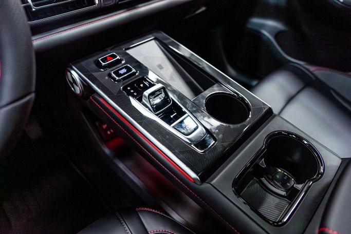 GAC GS3, 2025 внедорожник 5 дв. эконом класса в Дубае от POF RENTAL бирюзовый цвет | AUTO.AE