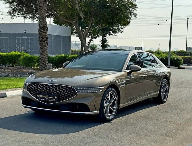 Used Genesis G90 II, 3.5 l, 2023 in Dubai by Q Motors, Green color. GCC Specs | AUTO.AE