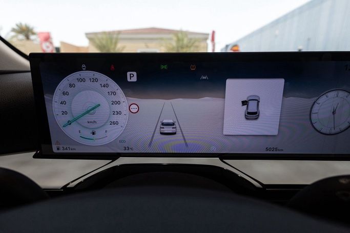 Подержанный Genesis GV80 I Рестайлинг, 2.5 л, 2024 в Дубае от Linda Cars Белый цвет. Корейская | AUTO.AE