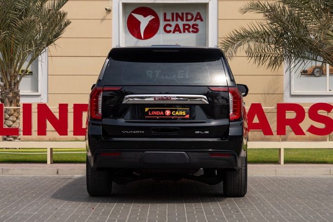 Used GMC Yukon V, 5.3 l, 2022 in Dubai by Linda Cars, Black color. GCC Specs | AUTO.AE