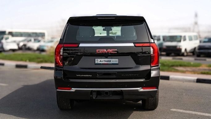New GMC Yukon V Facelift, 5.3 l, 2025 in Dubai by Altass Motors, Black color. GCC Specs | AUTO.AE