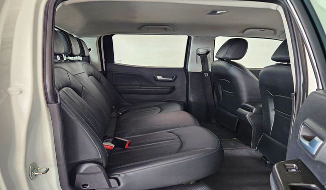 Подержанный Great Wall Wingle 7, 2.4 л, 2023 в Дубае от Gulf Motors Белый цвет. GCC | AUTO.AE