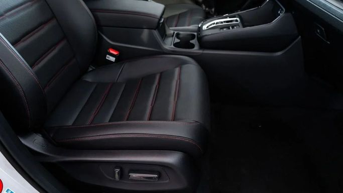 New Honda CR-V VI, 2.0 l, 2025 in Dubai by Altass Motors, Black color. Other | AUTO.AE
