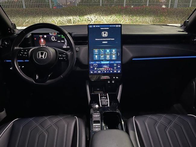 Подержанный Honda e:NS1, 2022 в Дубае от Al Faisal Motors Белый цвет. Китайская | AUTO.AE