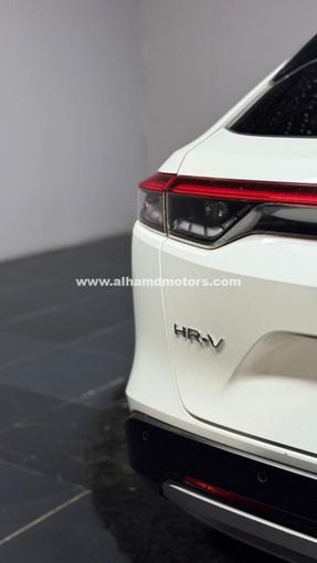 Used Honda HR-V III, 1.5 l, 2022 in Dubai by Alhamd Motors, White color. Other | AUTO.AE