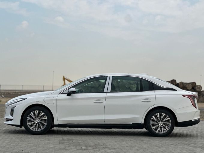New Hongqi E-QM5, 2024 in Dubai by MENAMOTORS, White color. GCC Specs | AUTO.AE
