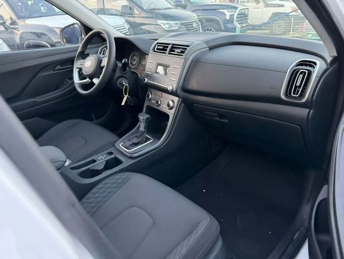Новый Hyundai Creta II, 1.6 л, 2023 в Дубае от Mohamed Hakim Motors Белый цвет. Other | AUTO.AE