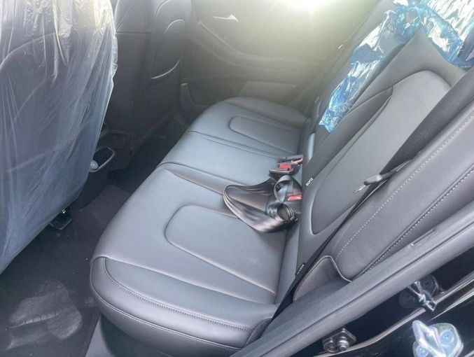 Новый Hyundai Creta II, 1.5 л, 2023 в Дубае от Mohamed Hakim Motors Серебристый цвет. GCC | AUTO.AE