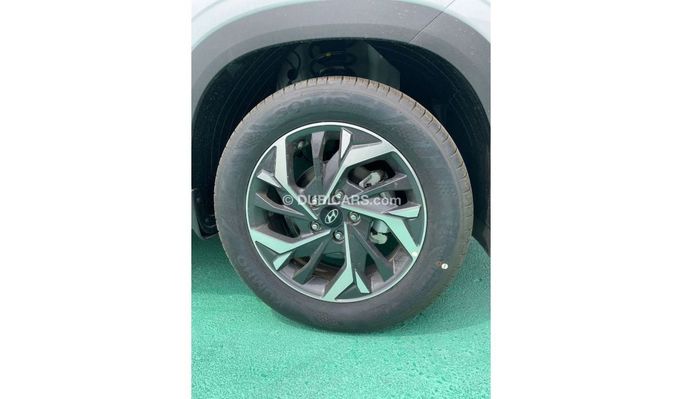 Новый Hyundai Creta II, 1.5 л, 2023 в Дубае от Mohamed Hakim Motors Белый цвет. GCC | AUTO.AE