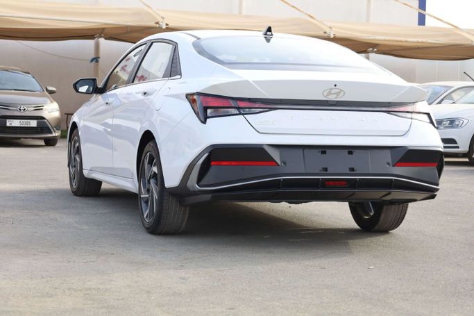 Новый Hyundai Elantra VII (CN7) Рестайлинг, 1.5 л, 2025 в Дубае от JES Motors Белый цвет. Other | AUTO.AE