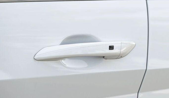 New Hyundai Elantra VII (CN7) Facelift, 1.5 l, 2025 in Dubai by Altass Motors, White color. Other | AUTO.AE