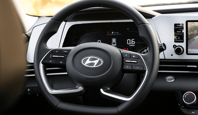 New Hyundai Elantra VII (CN7) Facelift, 1.6 l, 2025 in Dubai by Altass Motors, White color. Other | AUTO.AE