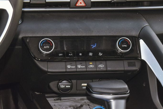Новый Hyundai Elantra VII (CN7), 2.0 л, 2023 в Дубае от Mohamed Hakim Motors Красный цвет. GCC | AUTO.AE