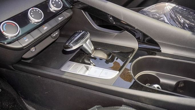 New Hyundai Elantra VII (CN7) Facelift, 1.6 l, 2025 in Dubai by Najem Motors, Black color. Chinese Specs | AUTO.AE
