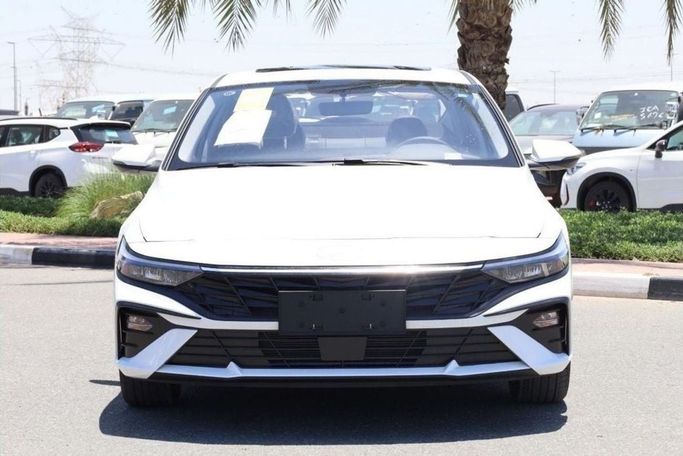 Новый Hyundai Elantra VII (CN7) Рестайлинг, 1.5 л, 2025 в Дубае от Top Euro Cars Белый цвет.  | AUTO.AE