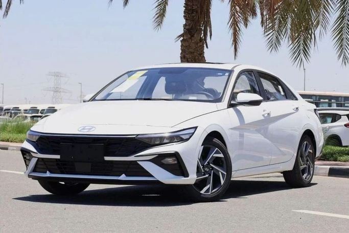 Новый Hyundai Elantra VII (CN7) Рестайлинг, 1.5 л, 2025 в Дубае от Top Euro Cars Белый цвет.  | AUTO.AE