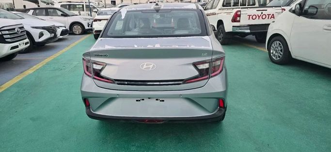 Новый Hyundai i10 III Рестайлинг, 1.2 л, 2024 в Дубае от Mohamed Hakim Motors Белый цвет. GCC | AUTO.AE