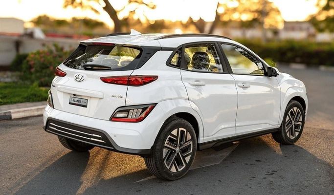 Новый Hyundai Kona I Рестайлинг, 2023 в Дубае от Altass Motors Белый цвет. GCC | AUTO.AE