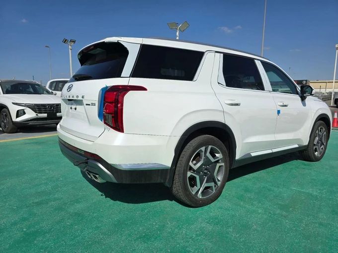 Новый Hyundai Palisade I Рестайлинг, 3.5 л, 2024 в Дубае от Mohamed Hakim Motors Белый цвет. Other | AUTO.AE