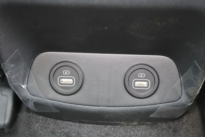 Новый Hyundai Santa Fe IV Рестайлинг, 2.5 л, 2023 в Дубае от Mohamed Hakim Motors Белый цвет. Other | AUTO.AE
