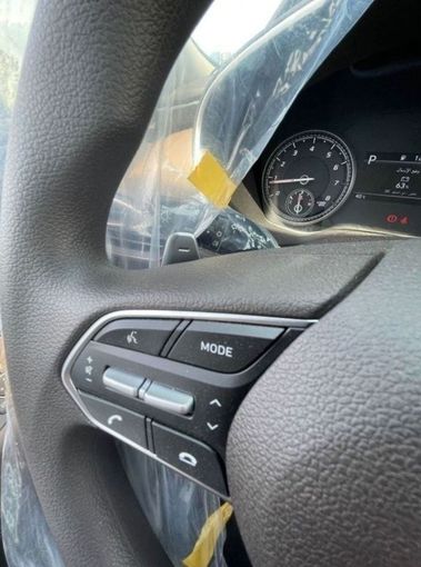 Новый Hyundai Santa Fe IV Рестайлинг, 2.5 л, 2023 в Дубае от Mohamed Hakim Motors Белый цвет. Other | AUTO.AE