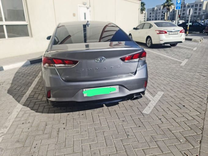 Подержанный Hyundai Sonata VIII (DN8), 2.2 л, 2019 в Дубае Серый цвет. Американская | AUTO.AE