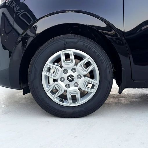 Новый Hyundai Staria, 3.5 л, 2025 в Дубае от Sola Motors Черный цвет. GCC | AUTO.AE