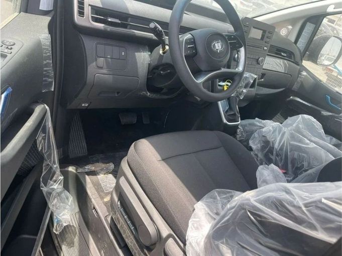 Новый Hyundai Staria, 2.2 л, 2025 в Дубае от Mohamed Hakim Motors Черный цвет. Other | AUTO.AE