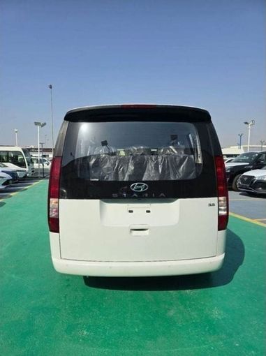 Новый Hyundai Staria, 3.5 л, 2025 в Дубае от Mohamed Hakim Motors Белый цвет. Other | AUTO.AE