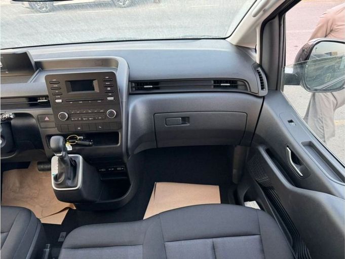 Новый Hyundai Staria, 3.5 л, 2024 в Дубае от Mohamed Hakim Motors Черный цвет. Other | AUTO.AE