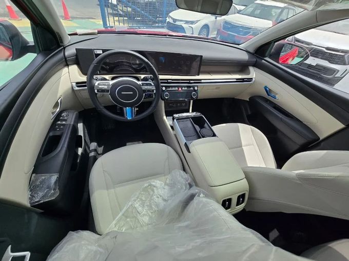 Новый Hyundai Tucson IV, 1.5 л, 2025 в Дубае от Mohamed Hakim Motors Красный цвет. Other | AUTO.AE