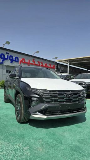 Новый Hyundai Tucson IV Рестайлинг, 1.5 л, 2025 в Дубае от Mohamed Hakim Motors Черный цвет. GCC | AUTO.AE