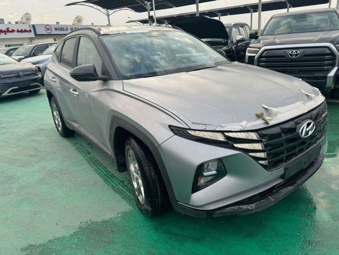 Новый Hyundai Tucson IV, 1.6 л, 2022 в Дубае от Mohamed Hakim Motors Серебристый цвет. Other | AUTO.AE
