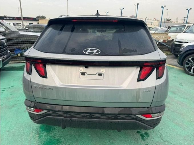Новый Hyundai Tucson IV, 1.6 л, 2022 в Дубае от Mohamed Hakim Motors Серебристый цвет. Other | AUTO.AE