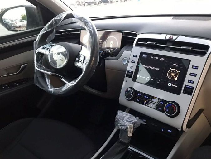 Новый Hyundai Tucson IV, 2.0 л, 2024 в Дубае от Mohamed Hakim Motors Белый цвет. GCC | AUTO.AE