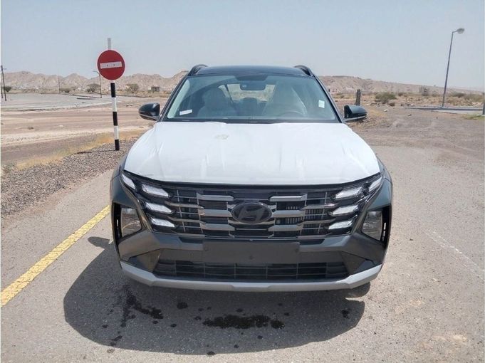 Новый Hyundai Tucson IV Рестайлинг, 1.6 л, 2025 в Дубае от Mohamed Hakim Motors Серый цвет. GCC | AUTO.AE