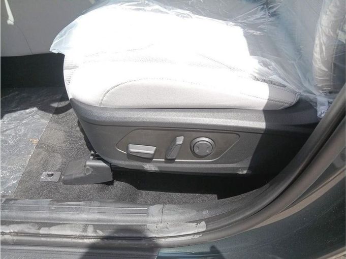 Новый Hyundai Tucson IV Рестайлинг, 1.6 л, 2025 в Дубае от Mohamed Hakim Motors Серый цвет. GCC | AUTO.AE