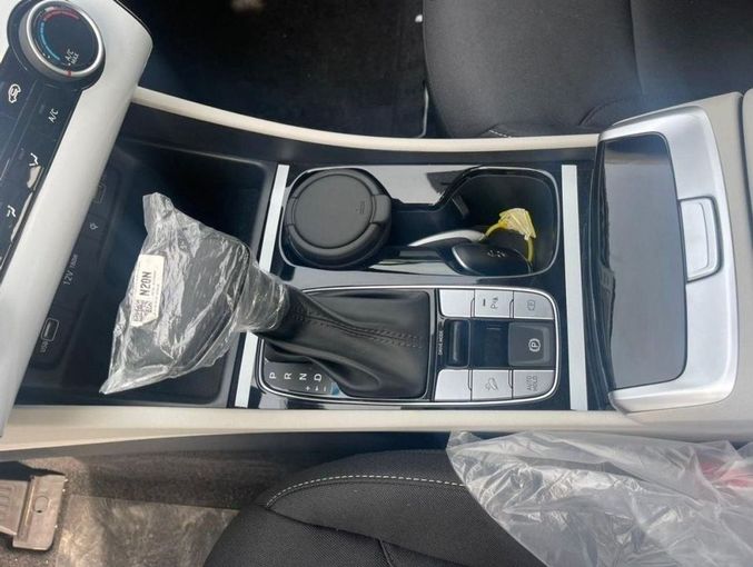 Новый Hyundai Tucson IV, 2.0 л, 2023 в Дубае от Mohamed Hakim Motors Белый цвет. GCC | AUTO.AE