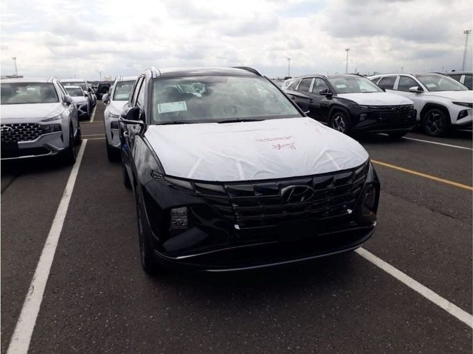 Новый Hyundai Tucson IV, 2.0 л, 2023 в Дубае от Mohamed Hakim Motors Черный цвет. GCC | AUTO.AE