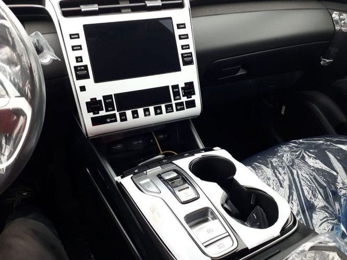 Новый Hyundai Tucson IV, 2.0 л, 2023 в Дубае от Mohamed Hakim Motors Черный цвет. GCC | AUTO.AE