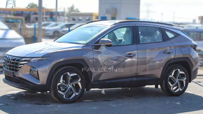 Новый Hyundai Tucson IV, 2.0 л, 2023 в Дубае от Falcons GT Motors FZCO Серый цвет. Other | AUTO.AE