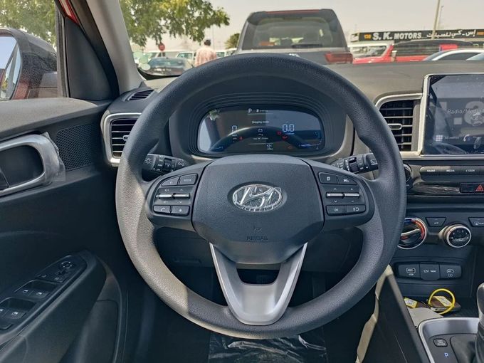 Новый Hyundai Venue I (Indian Market) Рестайлинг, 998 л, 2023 в Дубае от SK Motors Красный цвет. GCC | AUTO.AE