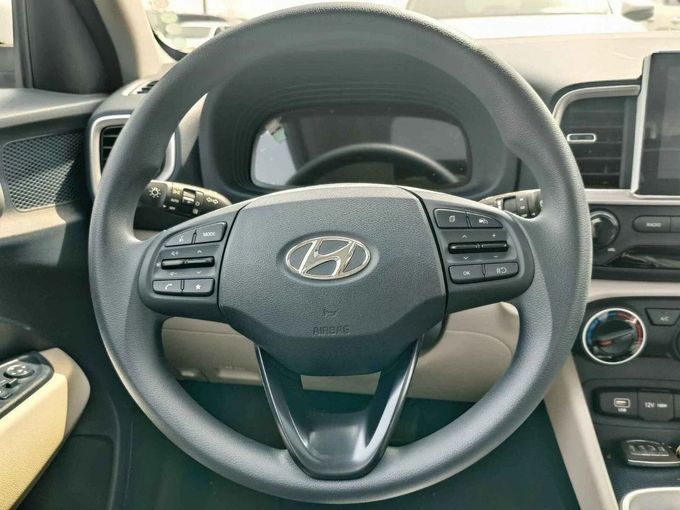 Новый Hyundai Venue I (Indian Market) Рестайлинг, 998 л, 2023 в Дубае от SK Motors Синий цвет. GCC | AUTO.AE