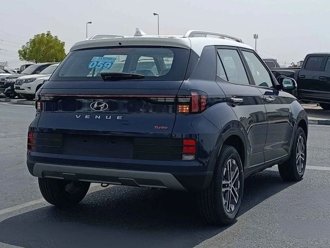 Новый Hyundai Venue I (Indian Market) Рестайлинг, 998 л, 2023 в Дубае от SK Motors Синий цвет. GCC | AUTO.AE