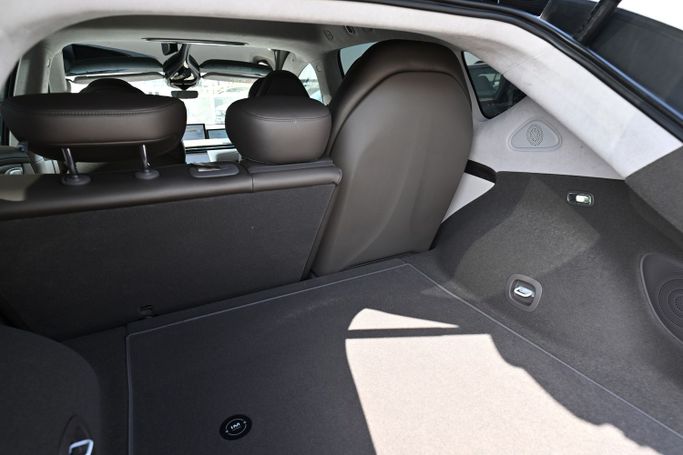 Новый IM Motors (Zhiji) LS7, 2025 в Дубае от MENAMOTORS Белый цвет. Китайская | AUTO.AE