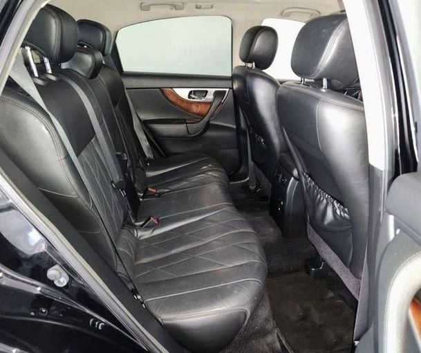 Подержанный Infiniti FX II (S51), 3.5 л, 2011 в Дубае от Gulf Motors Черный цвет. Японская | AUTO.AE