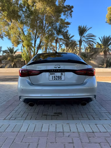 Used Infiniti Q50 I Facelift, 3.0 l, 2019 in Dubai, Silver color.  | AUTO.AE
