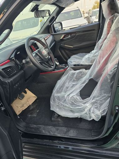 Новый Isuzu D-Max III, 3.0 л, 2025 в Дубае от Mohamed Hakim Motors Черный цвет. GCC | AUTO.AE