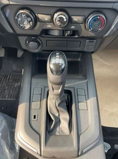 Новый Isuzu D-Max III, 3.0 л, 2025 в Дубае от Mohamed Hakim Motors Синий цвет. Other | AUTO.AE