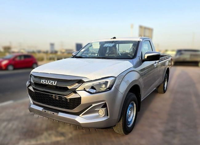 Новый Isuzu D-Max III, 1.9 л, 2025 в Дубае от Soltan Auto Серебристый цвет. Other | AUTO.AE